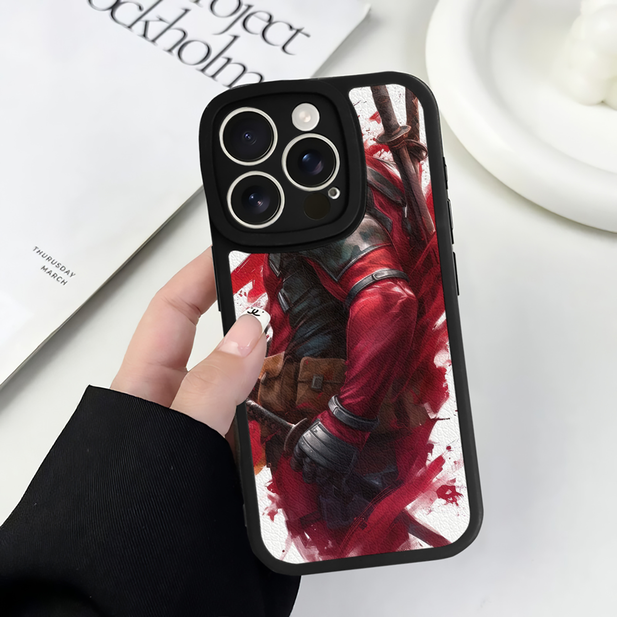 （画像用） Deadpool デッドプール 【iPhone 16シリーズ対応】シリコンスマホケース（レザー調） 材質：シリコン